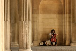 cello-artist-on-street